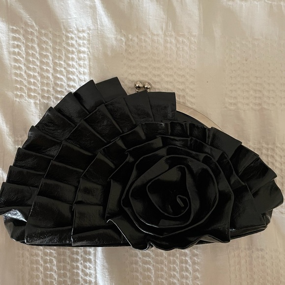 Black flower evening clutch handbag - Picture 4 of 12